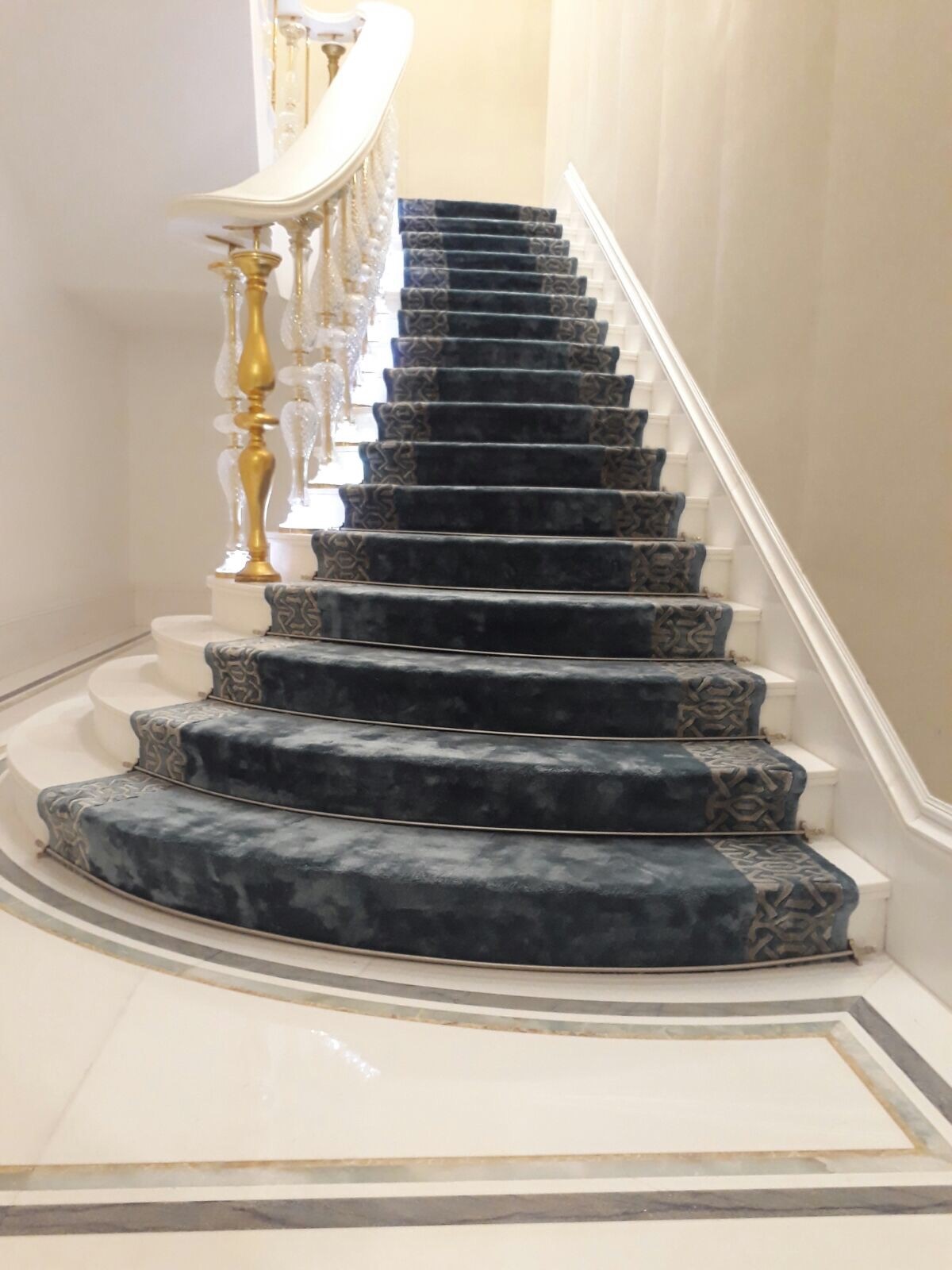 Custom Rugs and Carpets